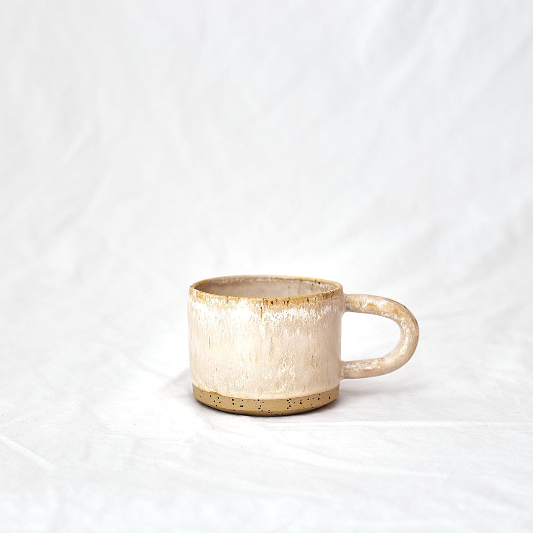 Bochi ceramic tea and coffee mug burnt white